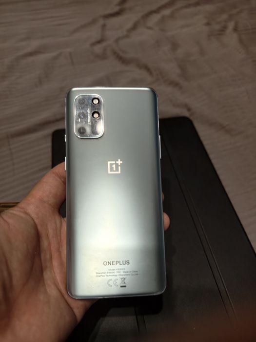 Смартфон Oneplus 8t