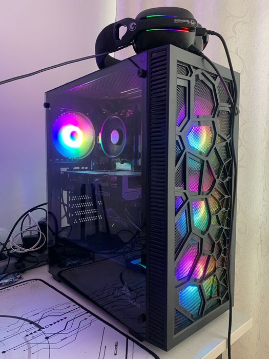 Pc gaming rx6600 8gb vram, ryzen 5 5500x