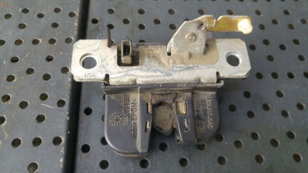 Broasca haion vw polo 9n 6q6827505b