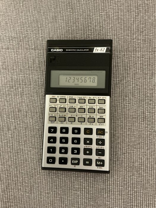 Calculator Casio fx-82, cu functii, stare perfecta de functionare