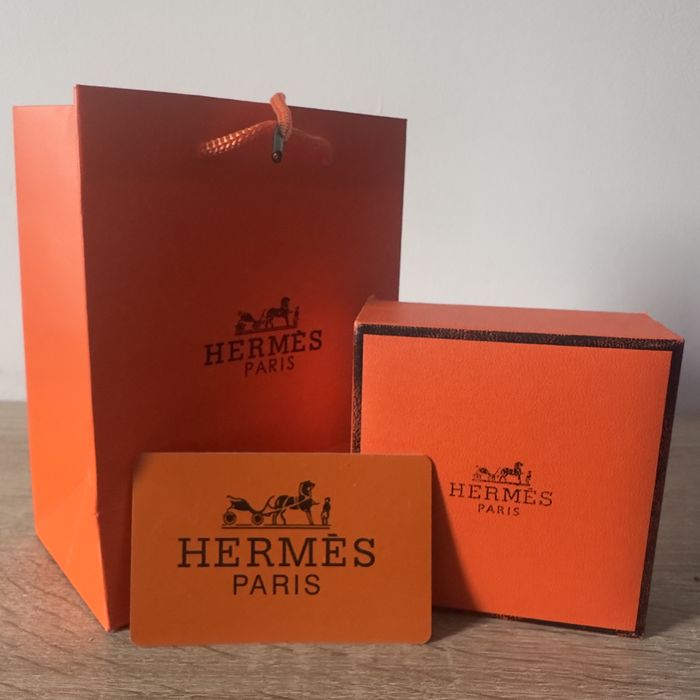 Оригинална гривна Hermès Paris – луксозен аксесоар