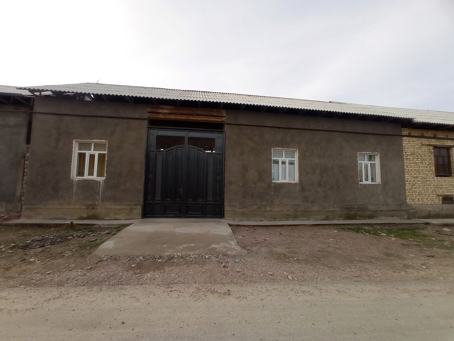 Toshkent viloyati, Olmaliq shahar, Xilol MFY, Evalak koʻchasi, 70-uy..