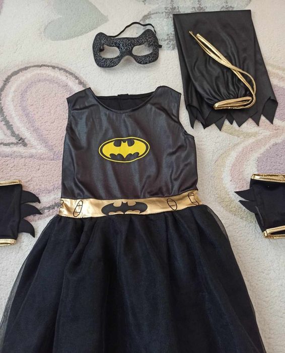 Костюм на батман за момиче 4- 5 години