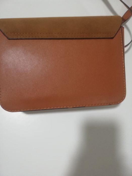 Poseta cărămizie de dama