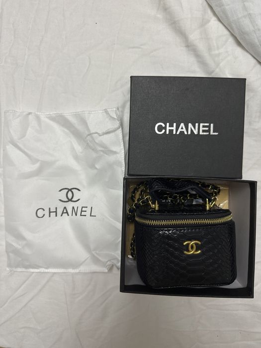 Новая мини сумка под шанель, коробка пыльник в комплекте