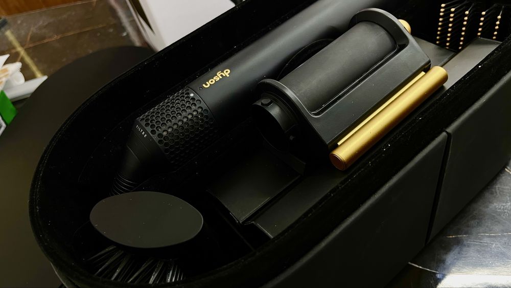 Dyson б/у. (1-2 рет қолданылған)