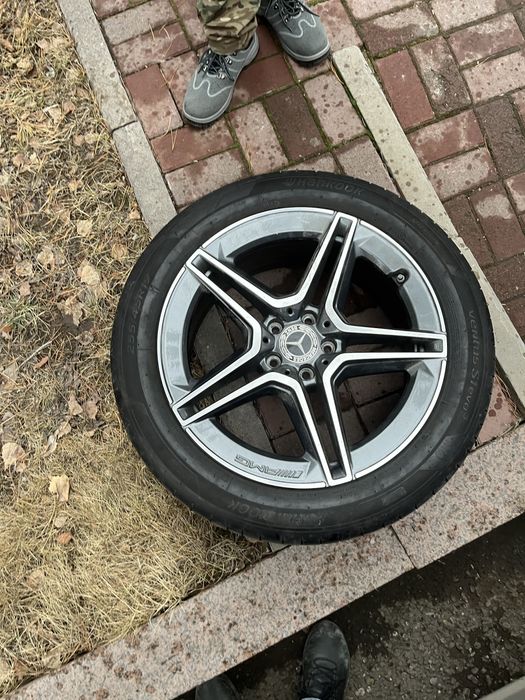 Продам диски с резиной 225/45/19