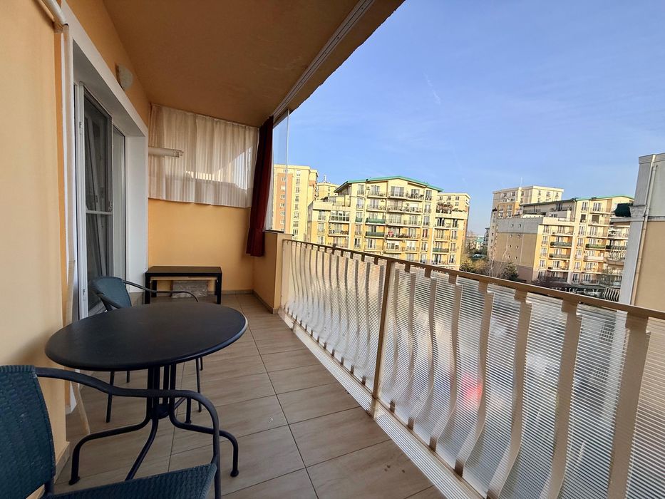 Apartament 2 camere Cosmopolis cu vedere la Piscina