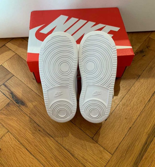 Нови детски кецове. N-22 стелка - 14см.