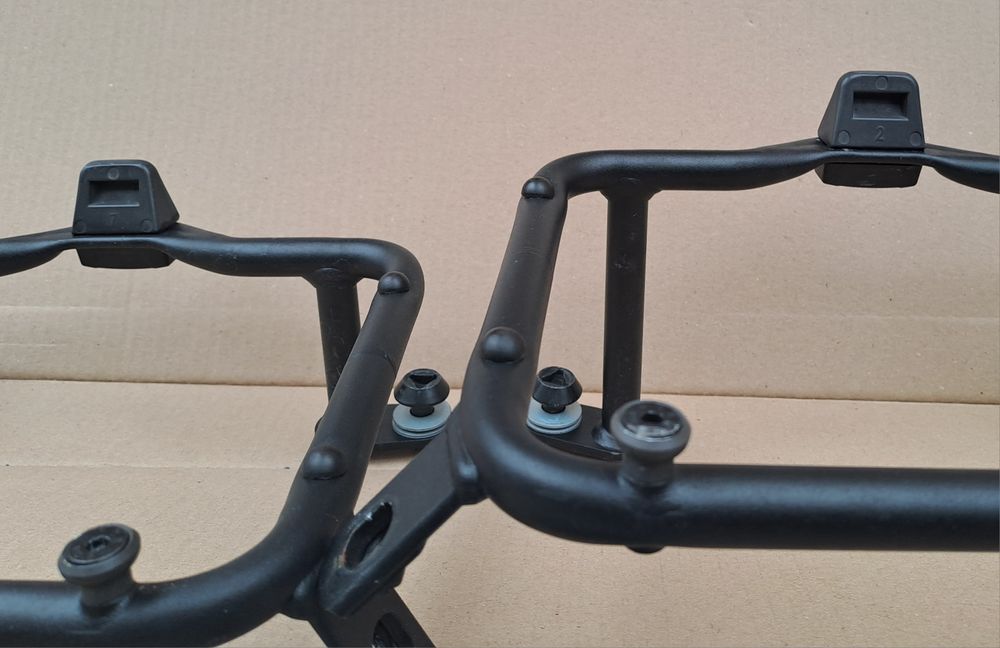 Suporti Sidecase Monokey GIVI, Triumph Tiger 800