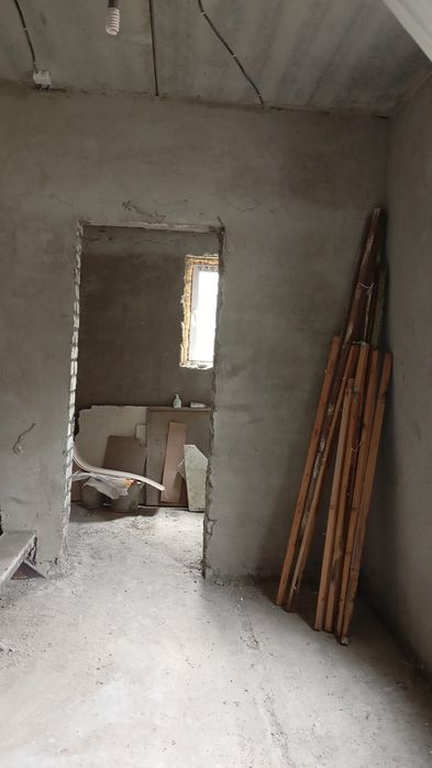 Продам дом не достроенный