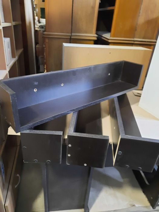 Vand piese mobilier