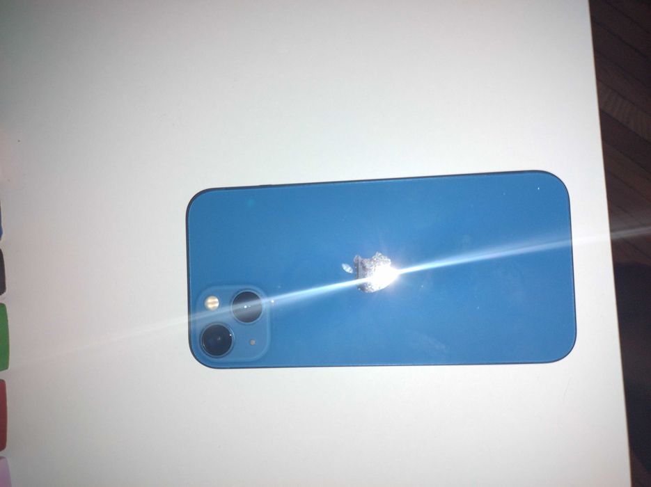 Телефон iphon 13 128