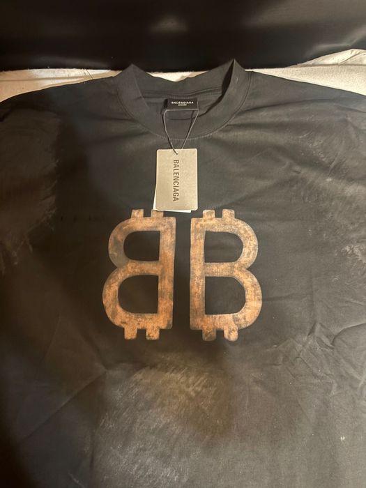 Tricou Balenciaga, calitate premium , pe stoc , L , nou