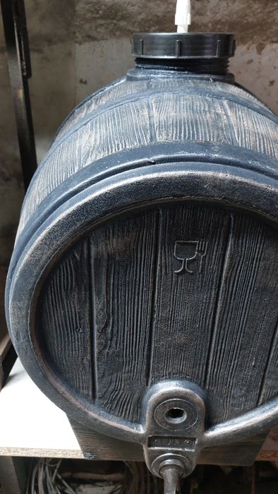 Пластмасови бурета 100 литра