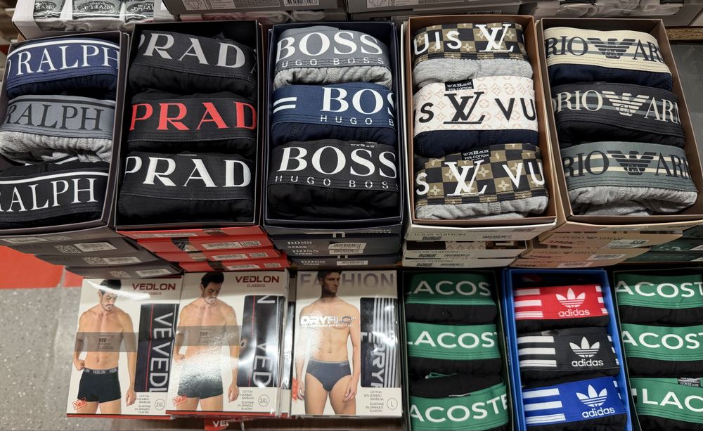 Boxeri barbati 3 la set 75 lei prada ck versace lacoste boss