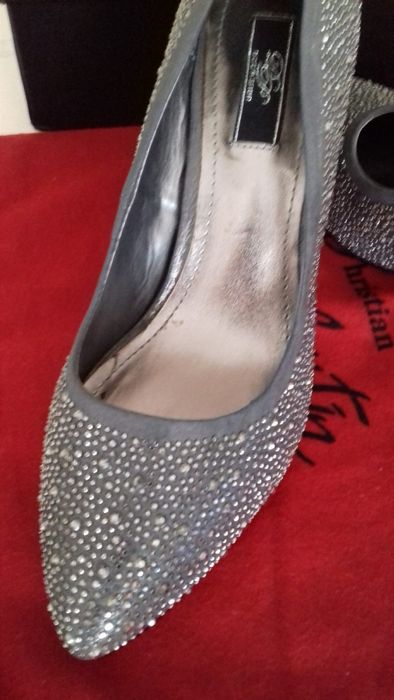 Pantofi noi gri cristale ms 40,deosebiti