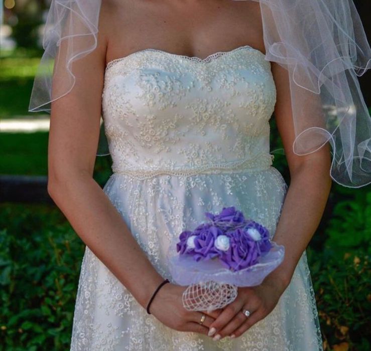 Официална  Рокля - Цвят Екрю