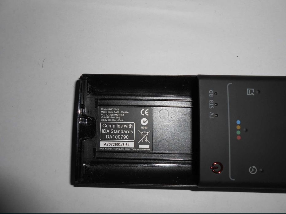 Vând telecomandă Samsung Smart Touch Control RMTCPE1