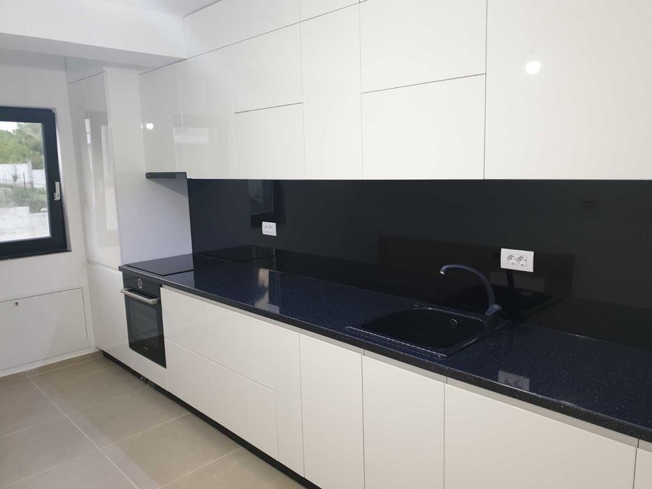 Vand apartament 3 camere