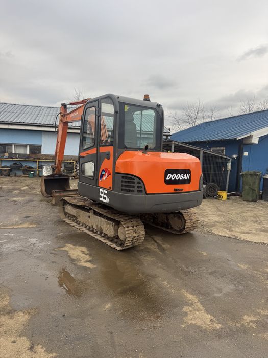 Vand miniexcavator DOSAN 5,5t