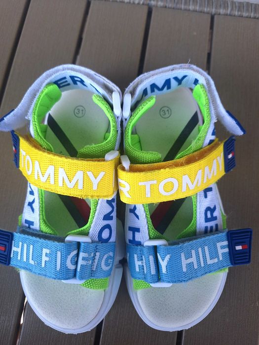 Sandale Tommy Hilfiger mărimea 31.