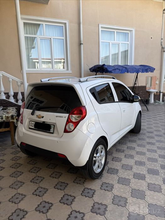 Spark 2022 4-pozitsiya Elegant Plus Avtomat karobka srochna sotiladi
