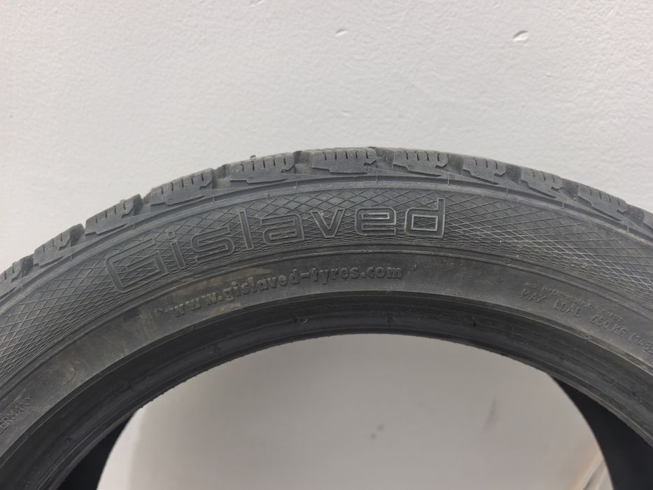 Продам зимние шины