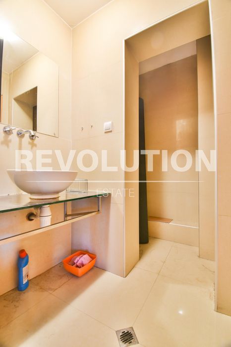 Дава се под наем Четиристаен апартамент в София, Дианабад - 162 кв.м за 920 € - Снимка #10