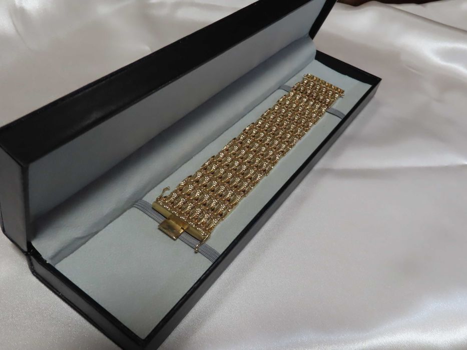 Дамска гривна - "ИНВЕСТИЦИЯ И КРАСОТА"