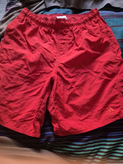 Sorturi Adidas si Livv, 49 lei perechea sau 125 lei toate 3