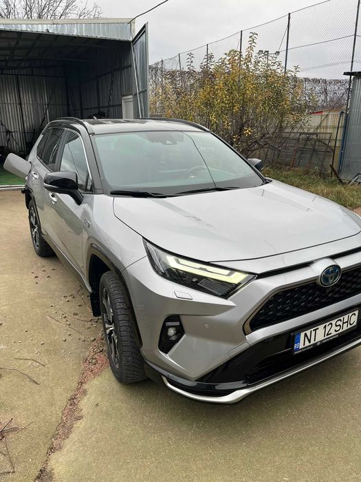Vând autoturism Toyota Rav 4 Hybrid plug-in