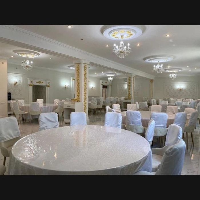 Продам стол и стулья