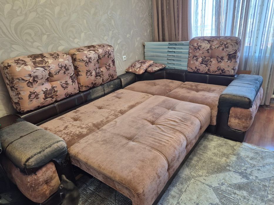 Продам диван угловой