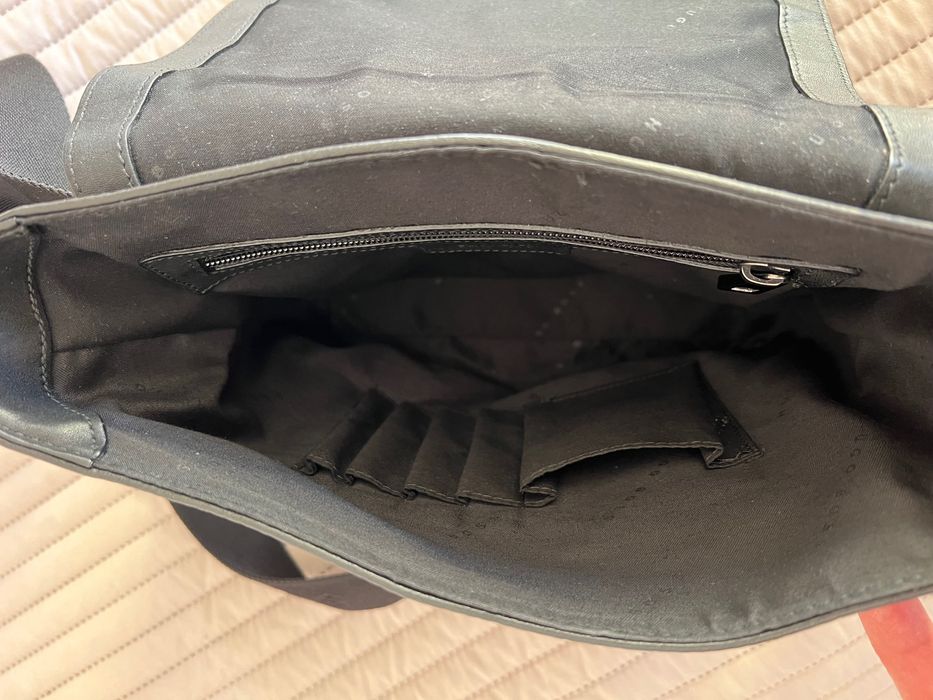 Boss мъжка чанта оригинална