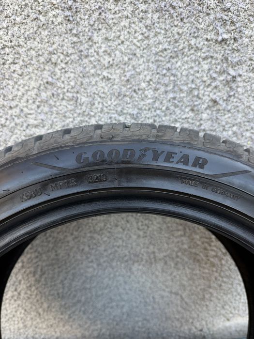 Зимни гуми Goodyear UltraGrip Performance 245/45/18