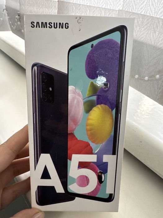 Продам Samsung A 51 в синем цвете