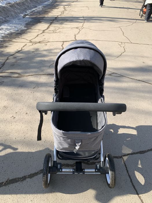 Продам коляску в очень хорошем состояний