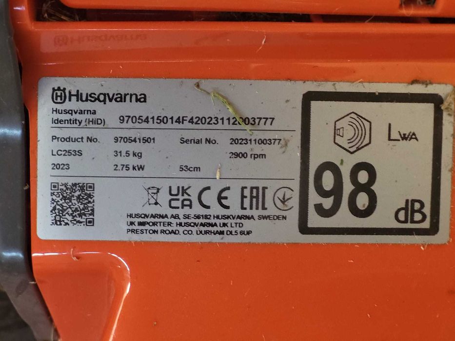 Vand Husqvarna  LC253S