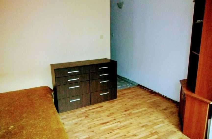 Дава се под наем Тристаен апартамент в Бургас, Славейков - 80 кв.м за 200 € - Снимка #8