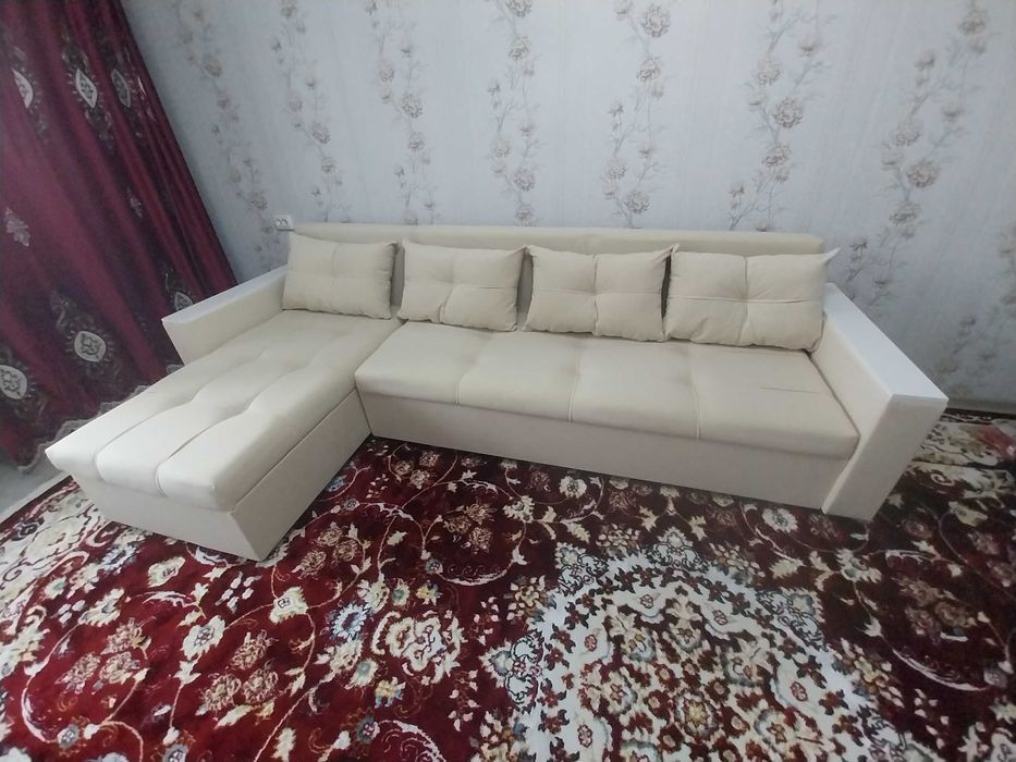 Продам   Диван ,    угловой   Диван