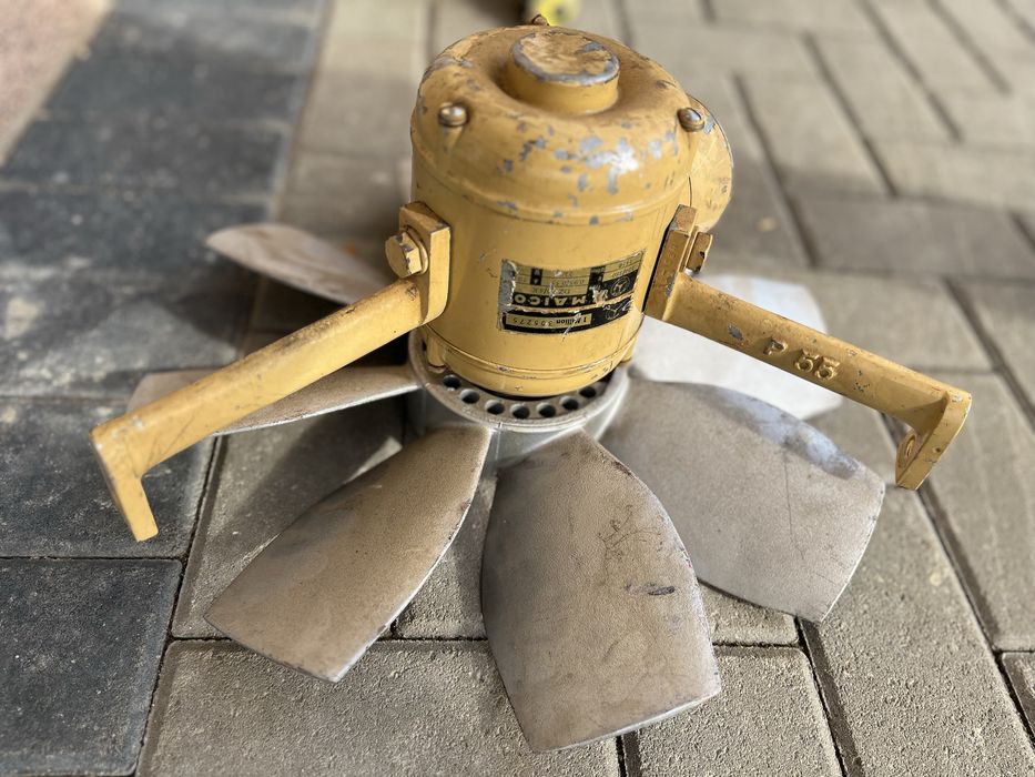 Ventilator industrial la 220/380 v