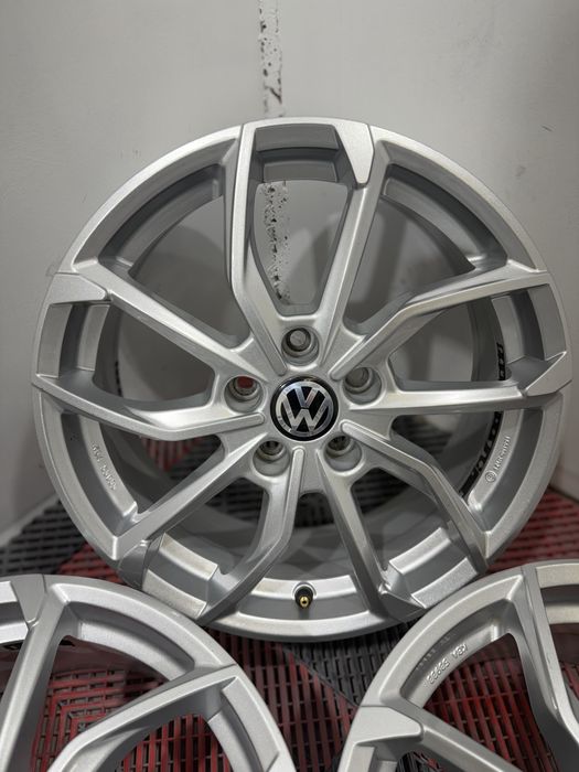 Jante Vw R17, Passat B8, B7, Golf 6,7,8