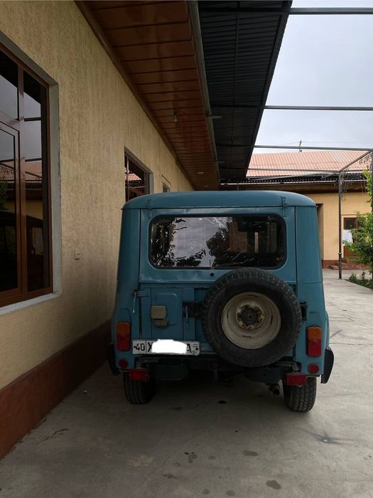 Uaz 4X4 mator karobka most 100% yaxshi