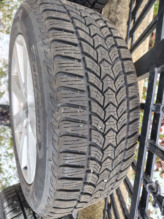 Jante aliaj+ cauciuc 225.55.17 de iarnă,stare foarte buna..