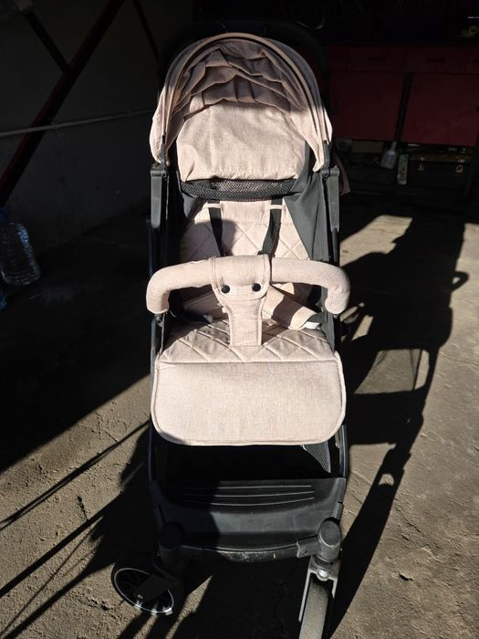 Продаются коляски 2шт+санки