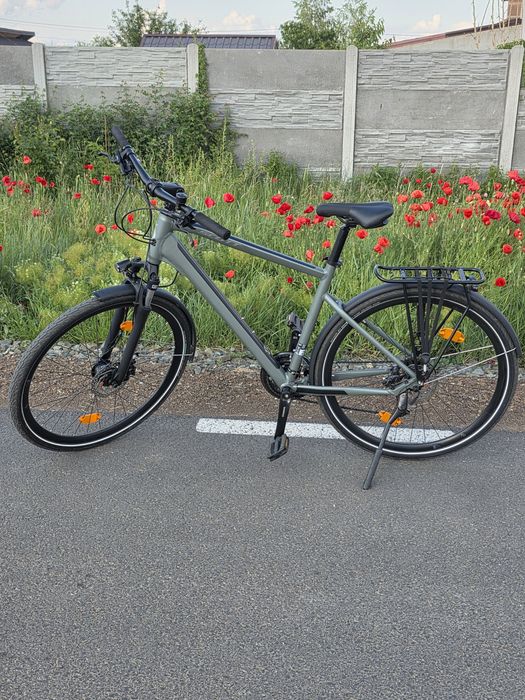 Vand bicicleta Scott de treking,echipata complet,cumparata din magazin