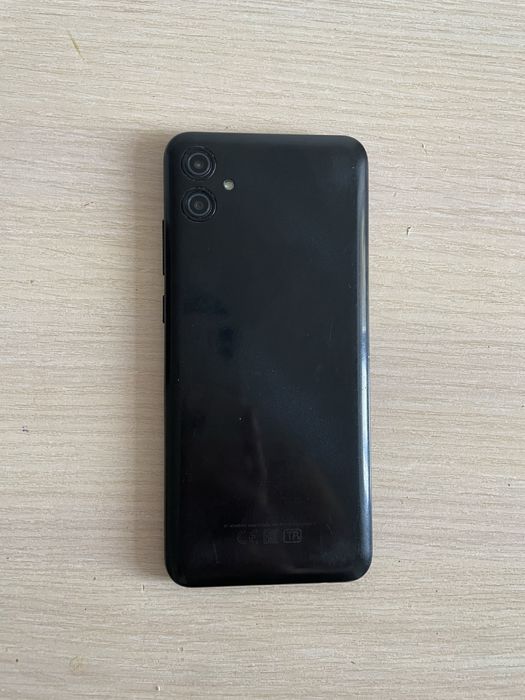 Продам Samsung galaxy A04e