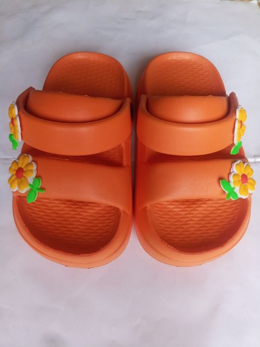 Bolajonlar uchun detiskiy tapichkachalar sotiladi