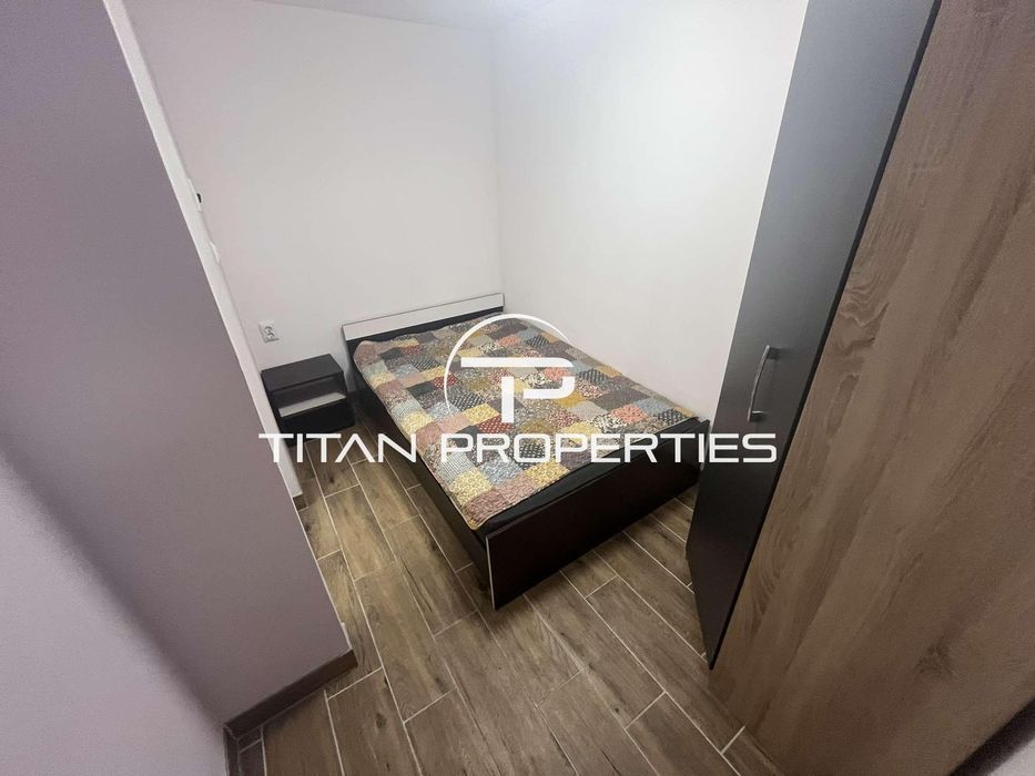 Дава се под наем Двустаен апартамент в Варна, Център - 38 кв.м за 383.52 € - Снимка #2